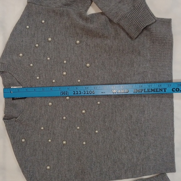 H&M Divided Pearl Beaded Pullover‎ Sweater Light Gray Size S - Picture 4 of 8